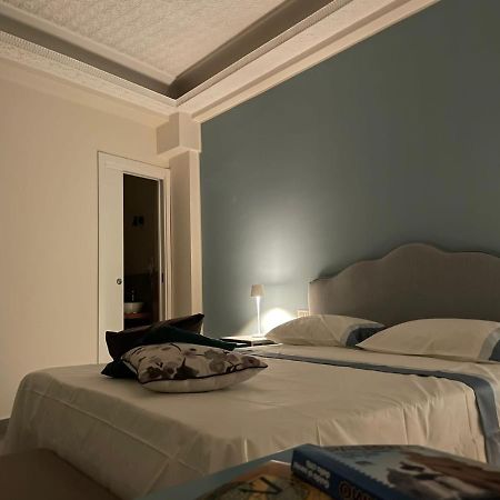 Dante284 Suites&Rooms Palermo Bagian luar foto
