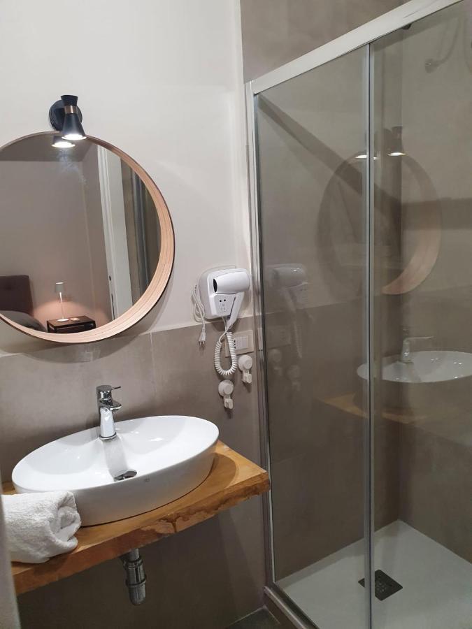 Dante284 Suites&Rooms Palermo Bagian luar foto