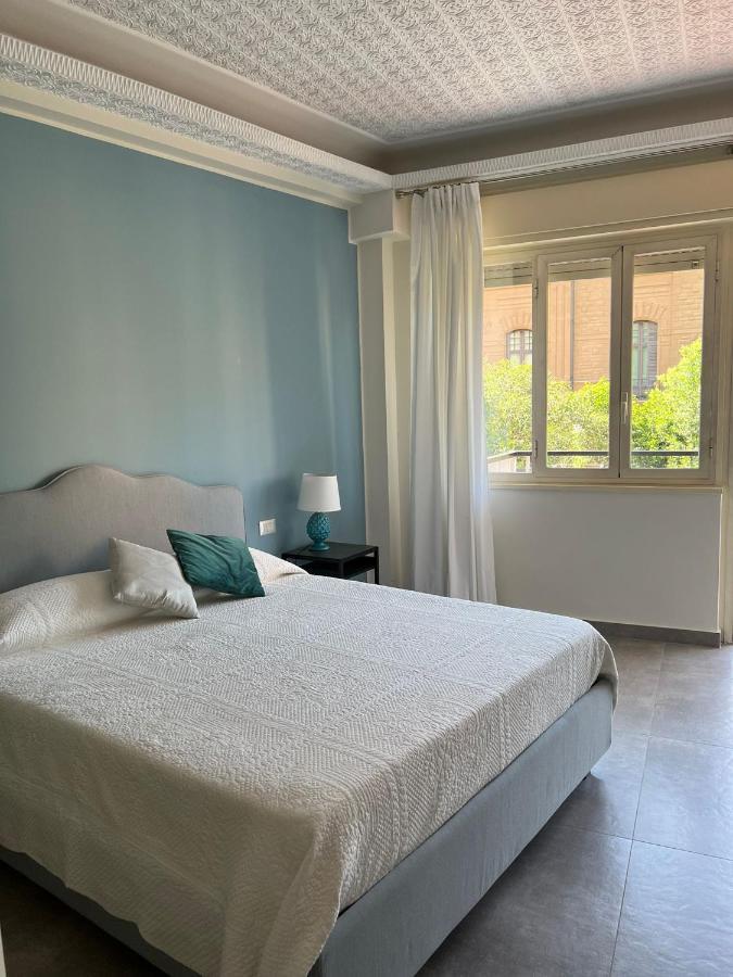 Dante284 Suites&Rooms Palermo Bagian luar foto