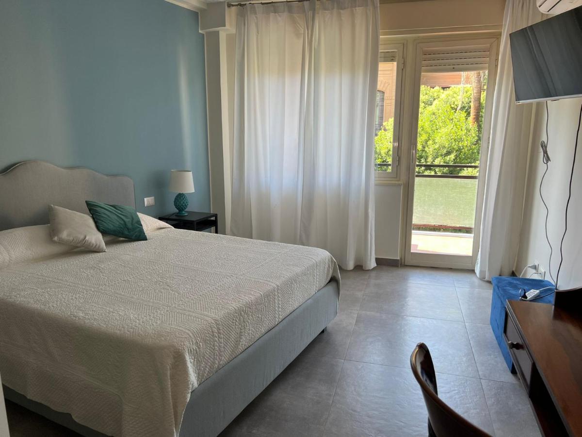 Dante284 Suites&Rooms Palermo Bagian luar foto